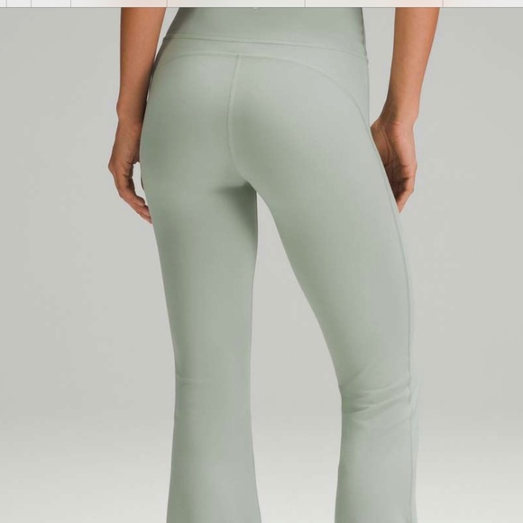 lululemon Groove SHR Nulu Flared Leggings in PLCT Sz 12 NWT $118R - Picture 3 of 9